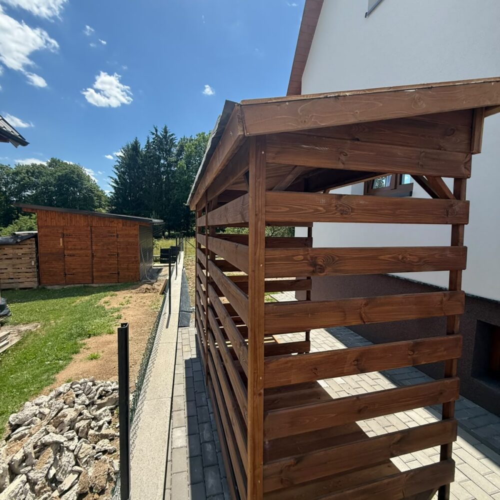 Dřevník 3,1 x 1,1m