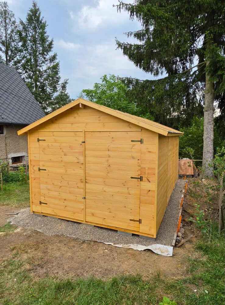 Garáž 5,2 x 3,2m